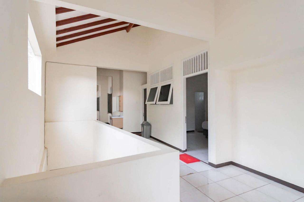 Reddoorz Plus @ Pakuan Residence Tajur ボゴール エクステリア 写真
